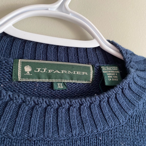 SOLD Funky Sweater ✨ - Picture 3 of 4